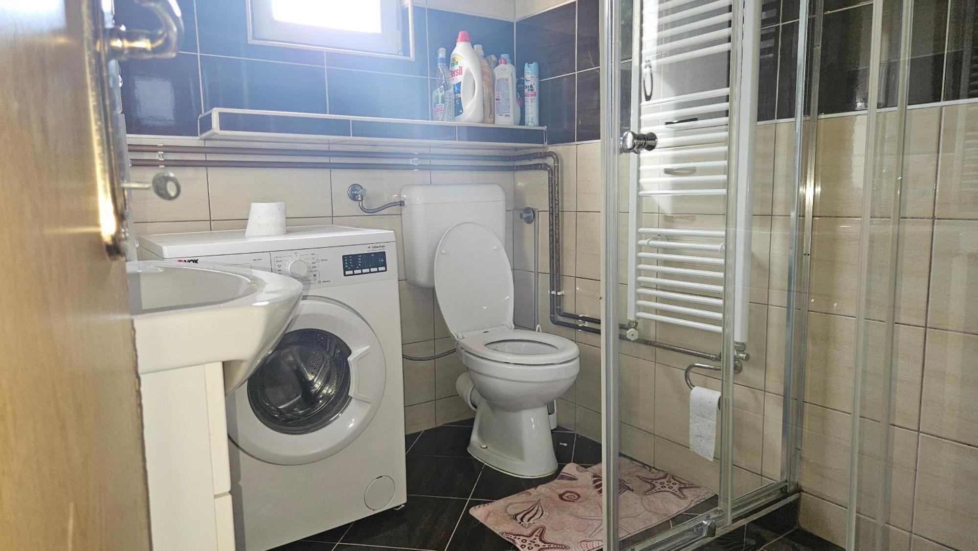 Ado Apartment *